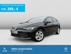 Schwarz Gebraucht 2024 VW Golf VIII Life Limousine | 25.430 € (Fairer Preis)