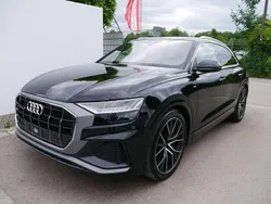 Mythosschwarz metallic Gebraucht 2022 Audi Q8 S-Line SUV | 70.590 € (Teuer)
