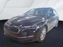 Schwarz magic perleffekt Gebraucht 2024 Skoda Octavia Selection Kombi | 24.840 € (Guter Preis)