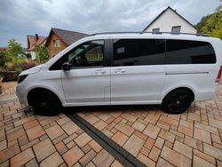 Weiß Gebraucht 2021 Mercedes V300 Van / Kleinbus | 59.000 €