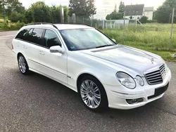 Designo perlweiß mineraleff Gebraucht 2007 Mercedes E500 Avantgarde Kombi | 11.950 € (Fairer Preis)