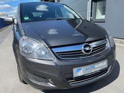 Grau Gebraucht 2010 Opel Zafira Van / Kleinbus | 4.990 € (Etwas zu teuer)