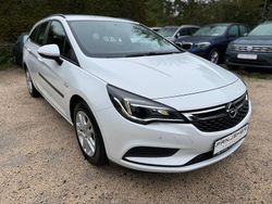 Weiß Gebraucht 2019 Opel Astra Edition Kombi | 10.999 € (Fairer Preis)