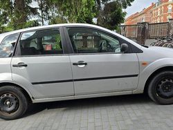 Silber Gebraucht 2003 Ford Fiesta Ambiente Kleinwagen | 299 € (Superpreis)