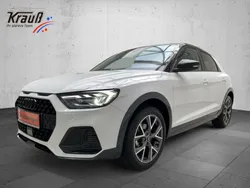 Gletscherweiß metallic (metallic) Gebraucht 2023 Audi A1 Sport Kleinwagen | 27.900 € (Etwas zu teuer)