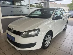 Weiß Gebraucht 2011 VW Polo Kleinwagen | 1.990 € (Guter Preis)