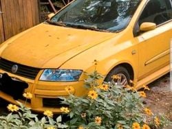 Gelb Gebraucht 2003 Fiat Stilo Abarth Kleinwagen | 1.500 € (Fairer Preis)