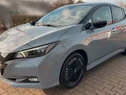 Grau Gebraucht 2022 Nissan Leaf Tekna Kleinwagen | 18.990 € (Etwas zu teuer)