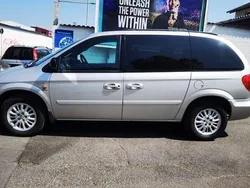 Silber Gebraucht 2005 Chrysler Grand Voyager Van / Kleinbus | 3.900 €