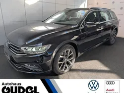 Deep black perleffekt Gebraucht 2022 VW Passat Business Kombi | 27.480 € (Fairer Preis)