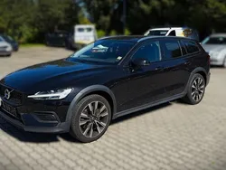 Schwarz Gebraucht 2019 Volvo V60 CC Pro Kombi | 17.790 € (Guter Preis)
