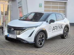 Pearl white/pearl black Gebraucht 2024 Nissan Ariya Evolve SUV | 47.990 € (Fairer Preis)