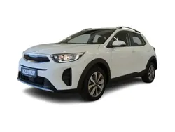 Weiß Gebraucht 2024 Kia Stonic Vision SUV | 18.279 € (Guter Preis)