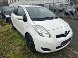Weiß Gebraucht 2009 Toyota Yaris Kleinwagen | 650 €