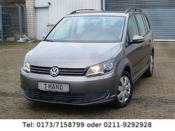 Grau Gebraucht 2010 VW Touran Trendline Van / Kleinbus | 6.700 € (Fairer Preis)