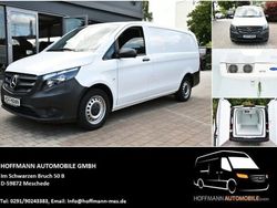 Weiß Gebraucht 2018 Mercedes Vito Van / Kleinbus | 33.595 €