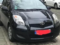 Schwarz Gebraucht 2009 Toyota Yaris Limousine | 3.750 € (Fairer Preis)