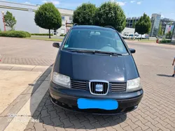 Schwarz Gebraucht 2002 Seat Alhambra Van / Kleinbus | 1.950 € (Etwas zu teuer)