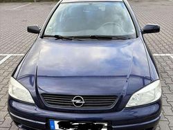 Blau Gebraucht 2000 Opel Astra Limousine | 1.800 € (Fairer Preis)