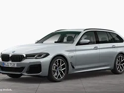 Grau Gebraucht 2022 BMW 530e M Sport Limousine | 39.890 € (Etwas zu teuer)