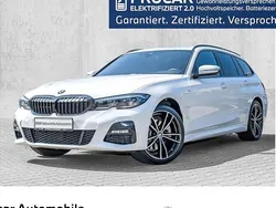 Weiß Gebraucht 2022 BMW 320e Performance Kombi | 32.490 € (Etwas zu teuer)