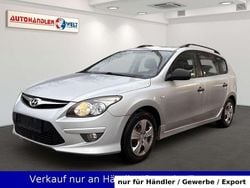 Silber Gebraucht 2011 Hyundai i30 Kombi | 2.999 € (Guter Preis)