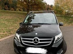 Schwarz Gebraucht 2016 Mercedes V220 Avantgarde Edition Van / Kleinbus | 28.600 € (Superpreis)