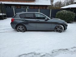 Grau Gebraucht 2018 BMW 118 Kleinwagen | 11.900 € (Guter Preis)