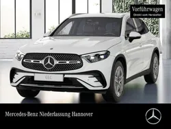 Polarweiß Gebraucht 2025 Mercedes GLC200 AMG SUV | 55.950 € (Fairer Preis)