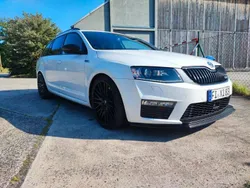 Weiß Gebraucht 2014 Skoda Octavia RS Kombi | 15.500 €