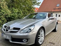 Grau Gebraucht 2009 Mercedes SLK280 Cabrio | 13.900 € (Teuer)
