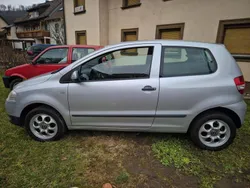 Silber Gebraucht 2006 VW Fox Kleinwagen | 2.650 € (Teuer)