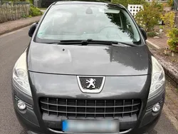 Grau Gebraucht 2012 Peugeot 3008 SUV | 4.200 €