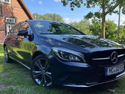Blau Gebraucht 2018 Mercedes CLA200 Shooting Brake Urban Kombi | 17.990 € (Superpreis)
