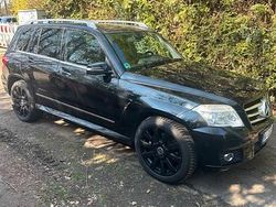Schwarz Gebraucht 2009 Mercedes GLK350 SUV | 10.500 €