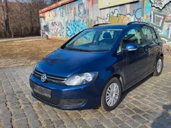 Blau Gebraucht 2009 VW Golf Plus Cross Comfortline Van / Kleinbus | 5.299 € (Fairer Preis)