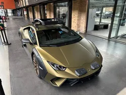 Grün Neu 2025 Lamborghini Huracán | 285.000 €