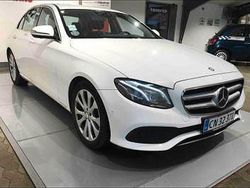 Weiß Gebraucht 2016 Mercedes E220 Limousine | 13.695 €