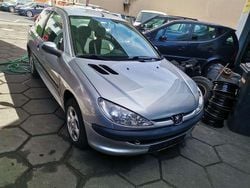 Lackierung silber/metallic Gebraucht 2005 Peugeot 206 Filou Kleinwagen | 2.990 € (Teuer)