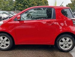 Rot Gebraucht 2009 Toyota iQ Kleinwagen | 5.999 € (Fairer Preis)