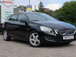 Schwarz Gebraucht 2012 Volvo V60 Momentum Kombi | 6.950 € (Fairer Preis)