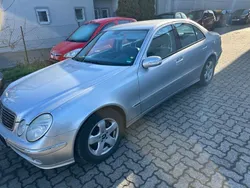 Silber Gebraucht 2002 Mercedes E320 Avantgarde Limousine | 6.990 € (Fairer Preis)