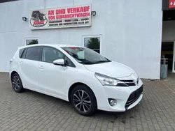 Weiß Gebraucht 2018 Toyota Verso Edition-S Van / Kleinbus | 8.950 € (Superpreis)