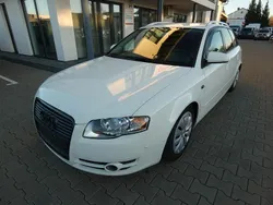 Weiß Gebraucht 2005 Audi A4 Kombi | 1.590 € (Fairer Preis)