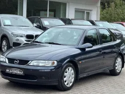 Blau Gebraucht 2000 Opel Vectra Edition Limousine | 3.990 € (Fairer Preis)