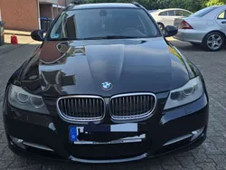Schwarz Gebraucht 2010 BMW 325 Kombi | 8.700 € (Guter Preis)