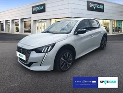 Weiß Gebraucht 2021 Peugeot e-208 GT Kleinwagen | 17.270 € (Fairer Preis)