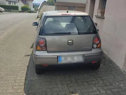 Grau Gebraucht 2003 Seat Arosa Kleinwagen | 650 €
