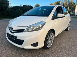 Weiß Gebraucht 2012 Toyota Yaris Life Kleinwagen | 6.500 € (Teuer)