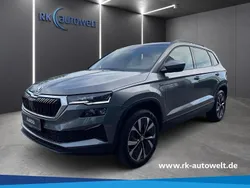 Grau Gebraucht 2024 Skoda Karoq Selection SUV | 33.980 € (Fairer Preis)